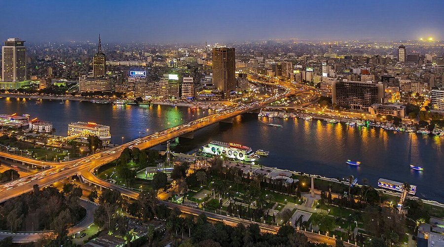 عنوان جذاب لصورة القاهرة: القاهرة: جمال التاريخ وعبق الحضارة في قلب مصر