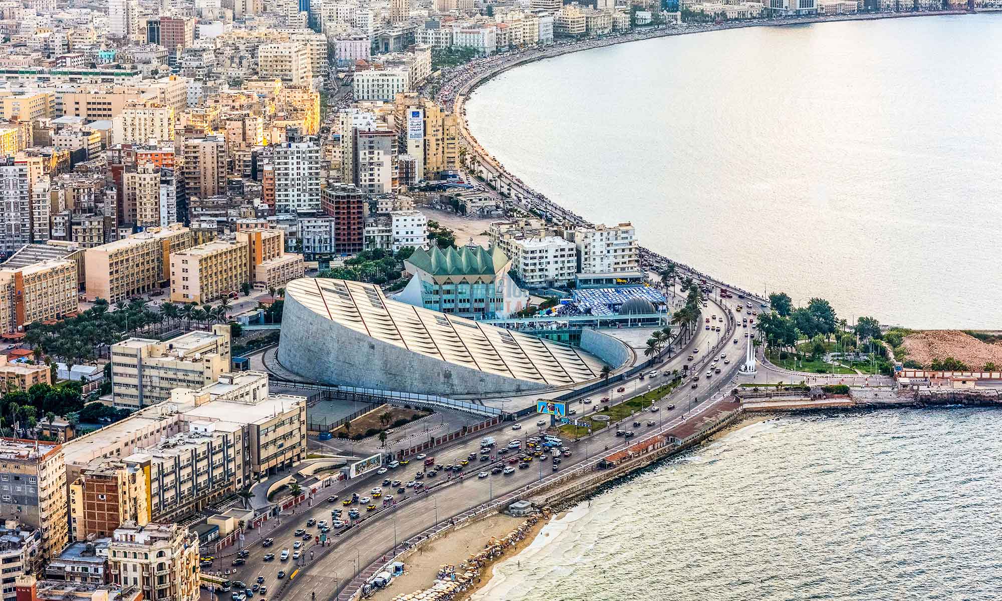 الإسكندرية: جوهرة البحر المتوسط، عروس مصر وسحر التاريخ والجمال