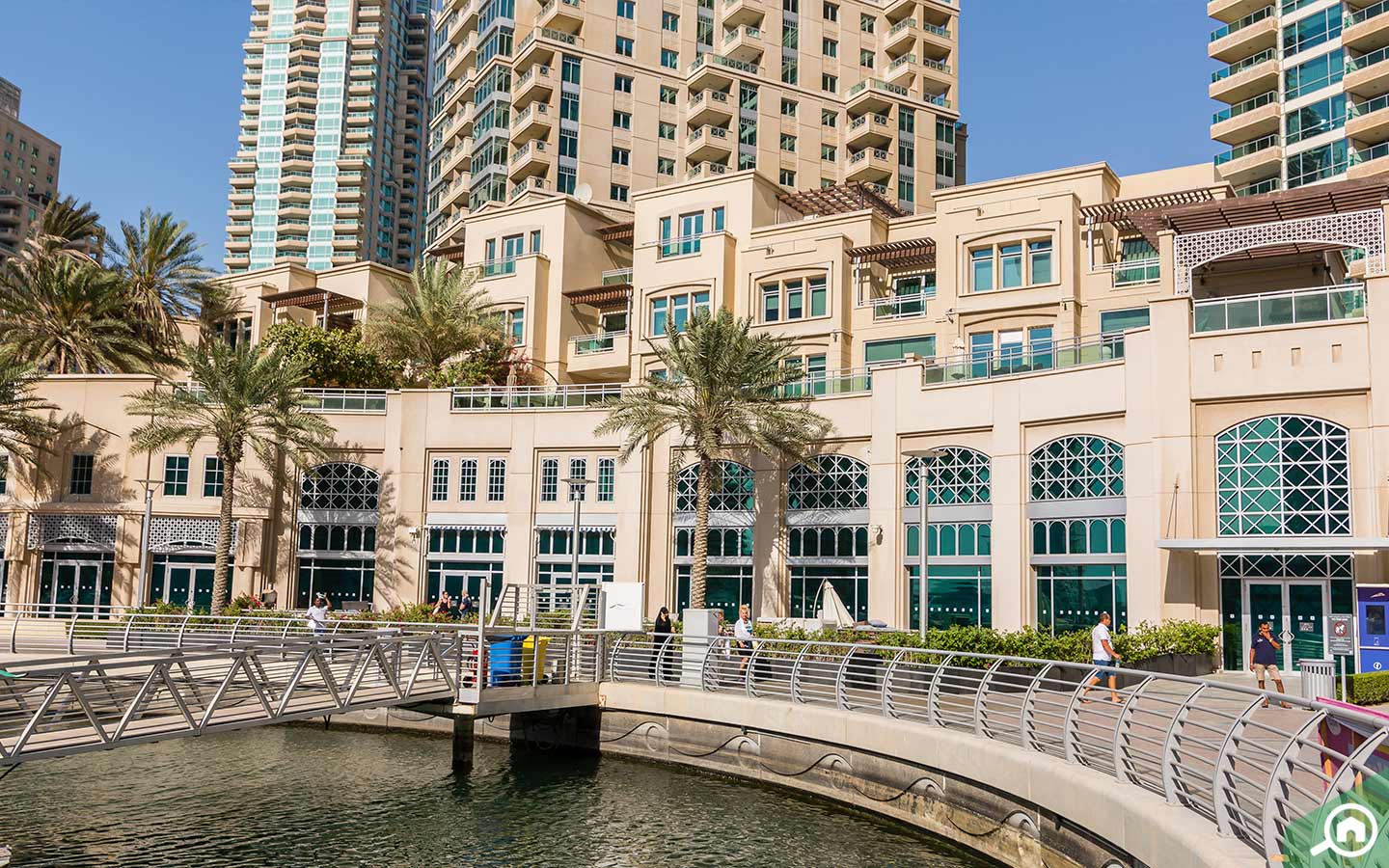 رأي حول برج الفيروز: تقييم شامل للمعالم والخدمات والموقع
